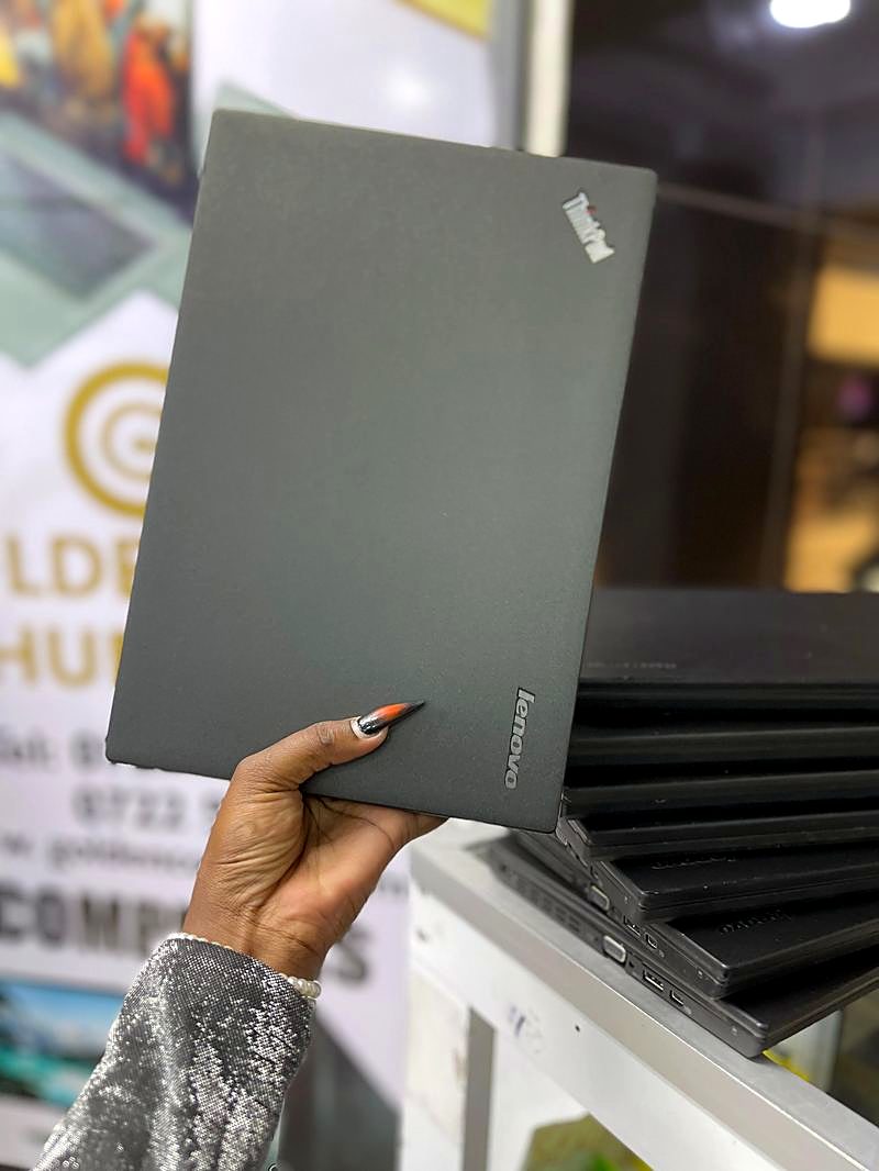 Lenovo Yoga X380 Core i5 x360