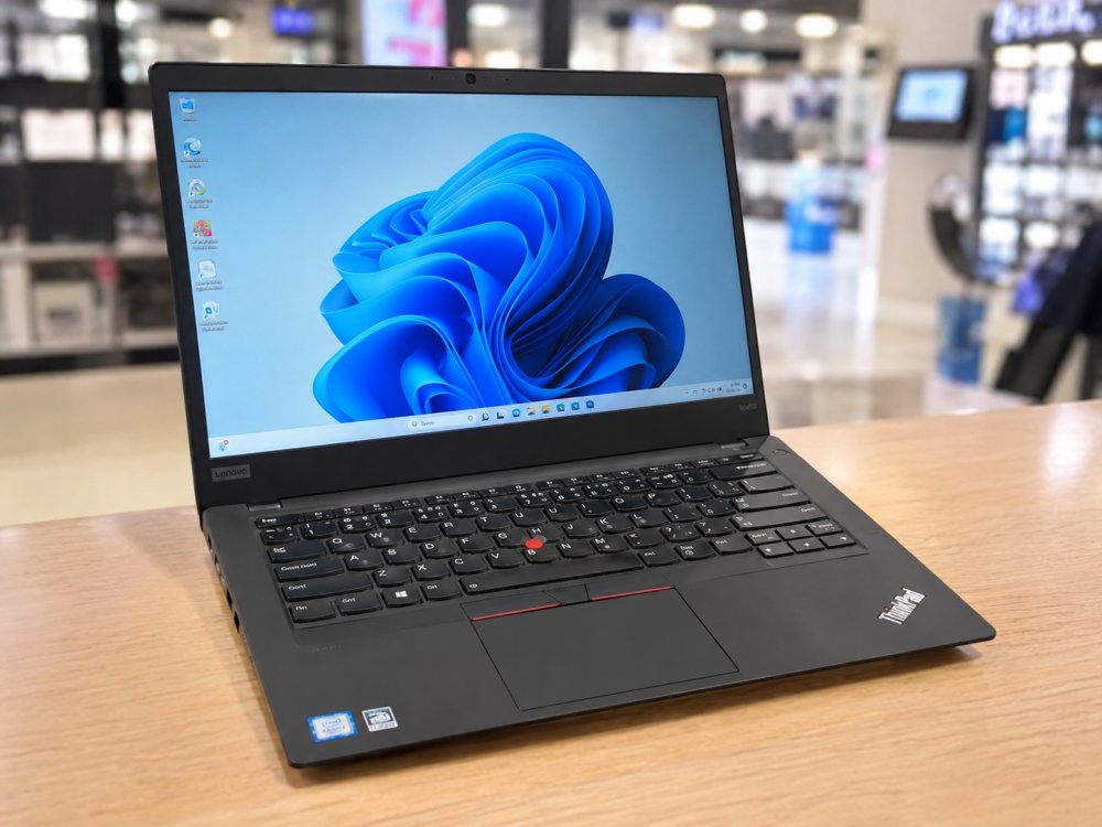 Lenovo ThinkPad X1 Carbon - Core i7 / 16GB / 256GB