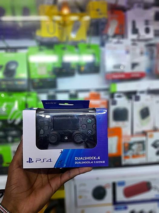 Sony PS4 DualShock 4 Controller